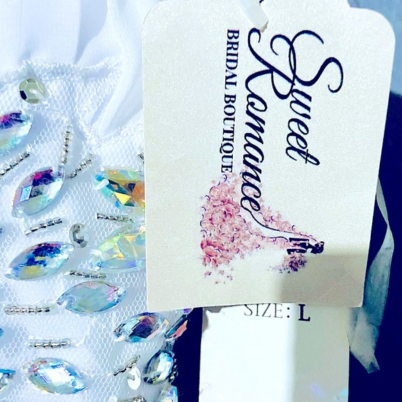 Reception White mesh top formal dress, with embroidered crystal designs - Picture 8 of 10